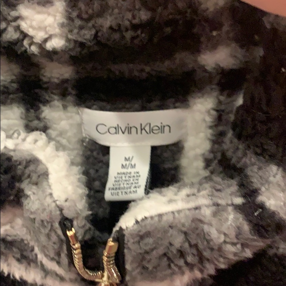 fluffy jacket - Picture 3 of 4